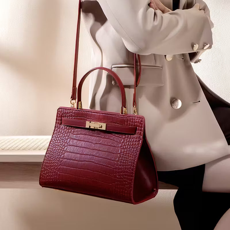 Versailles Shoulder Bag