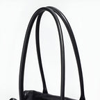 Elara Shoulder Bag